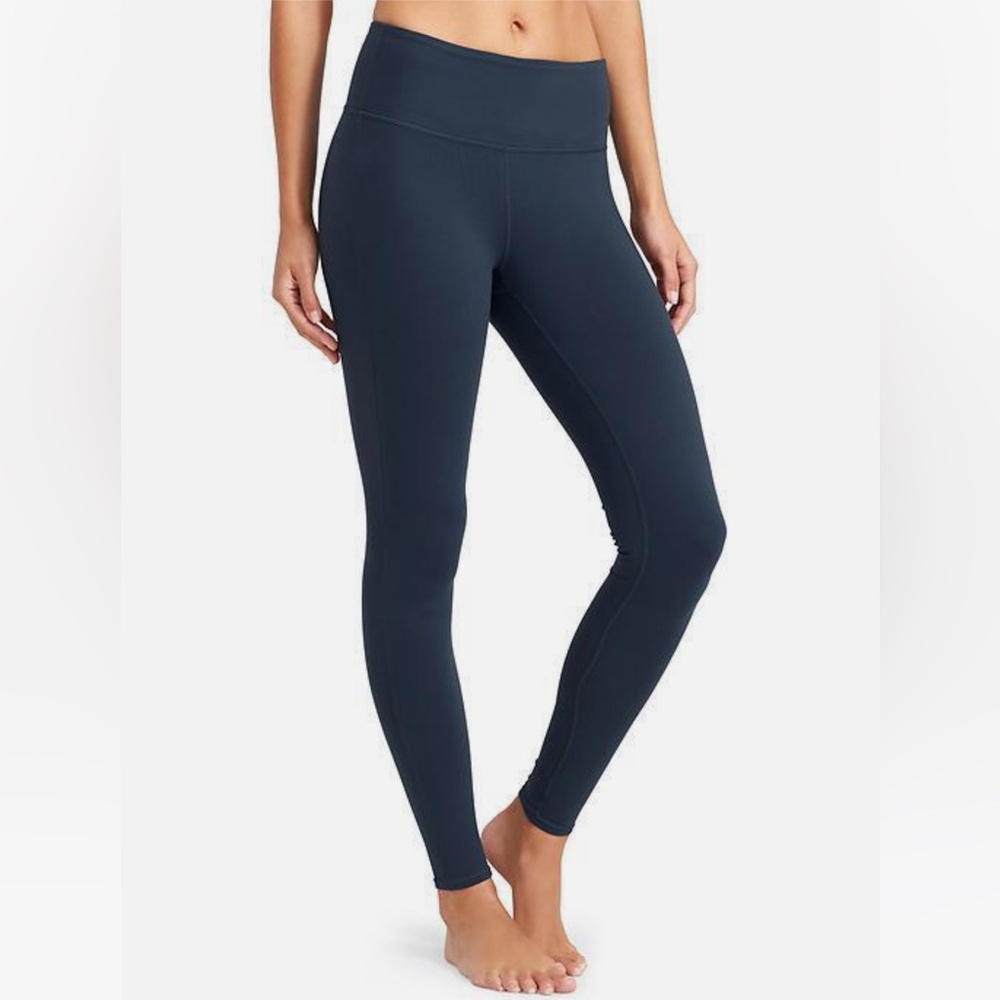ATHLETA High Rise Chatarunga 7/8 Tight in Navy